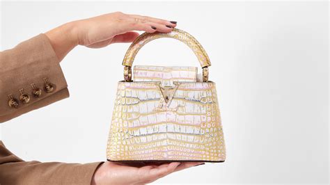 lv capucines sizes